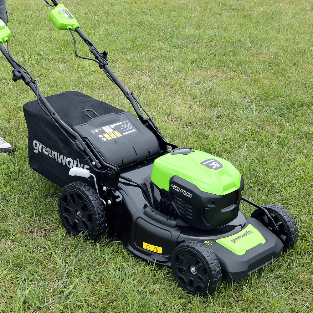 40V Rasaerba Semovente 46cm + Decespugliatore 40cm Kit - Image 3